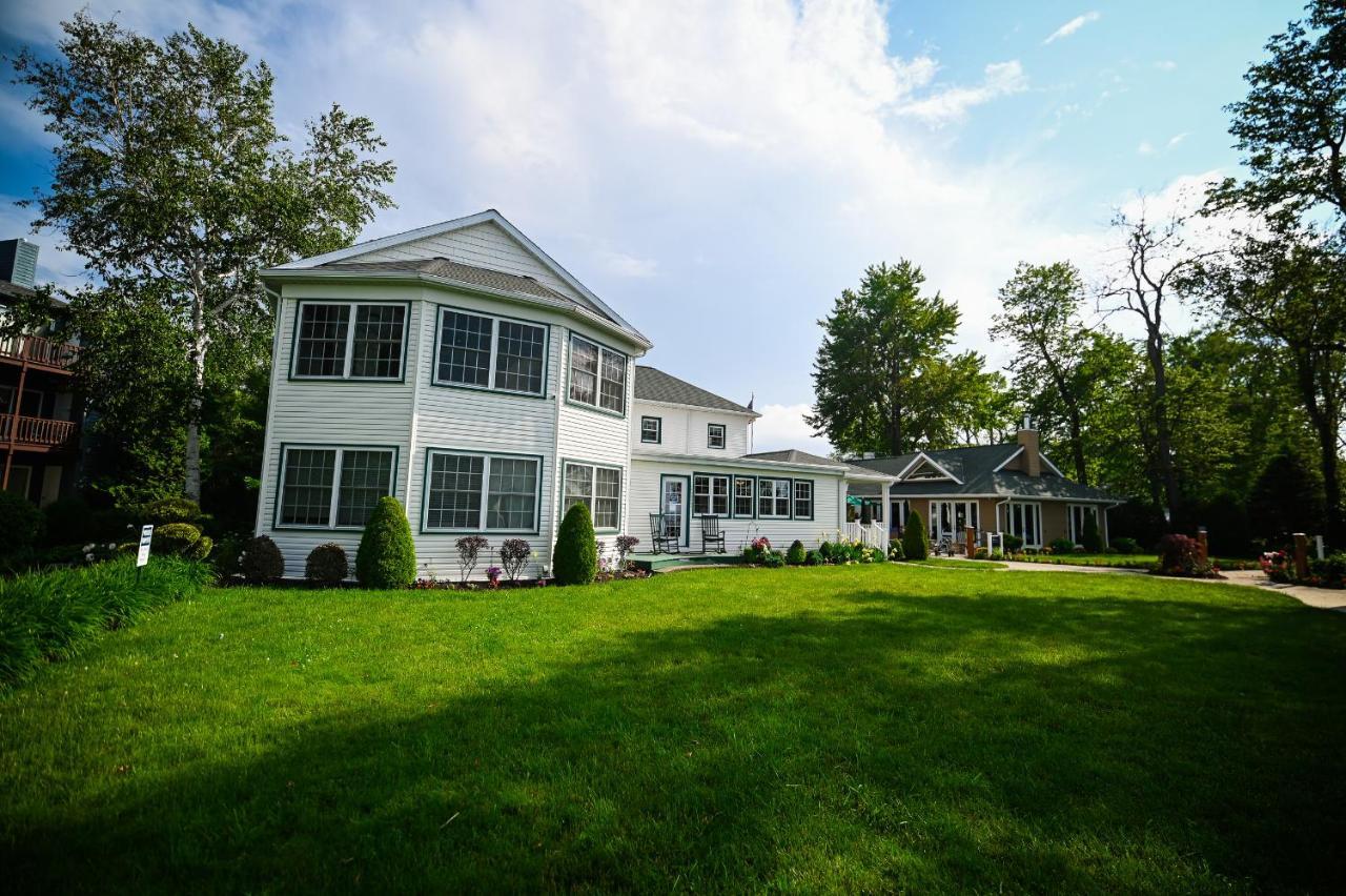 The Lakehouse Inn Geneva المظهر الخارجي الصورة