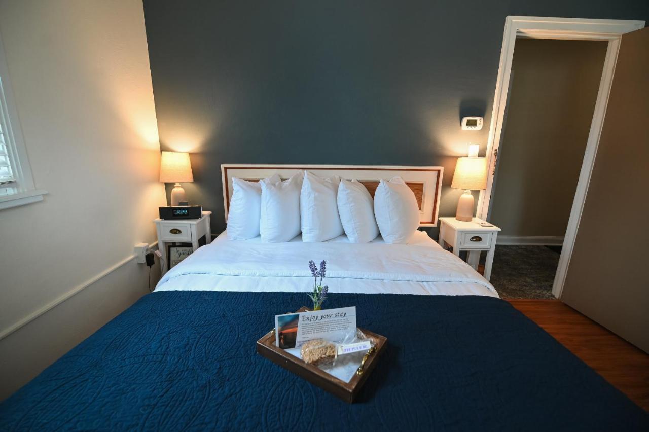 The Lakehouse Inn Geneva المظهر الخارجي الصورة