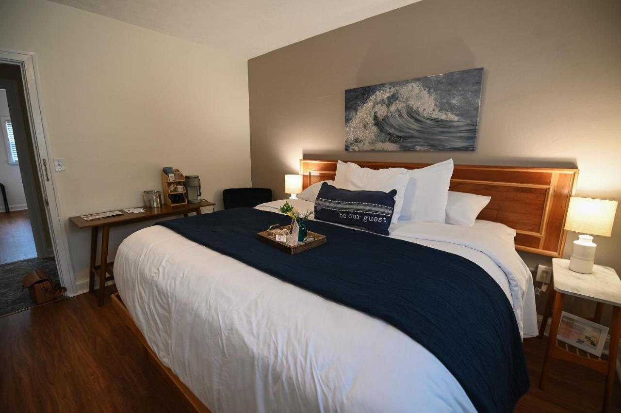 The Lakehouse Inn Geneva المظهر الخارجي الصورة