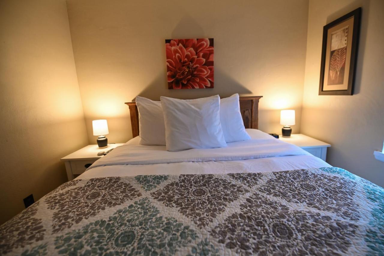 The Lakehouse Inn Geneva المظهر الخارجي الصورة
