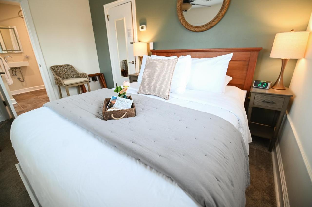 The Lakehouse Inn Geneva المظهر الخارجي الصورة